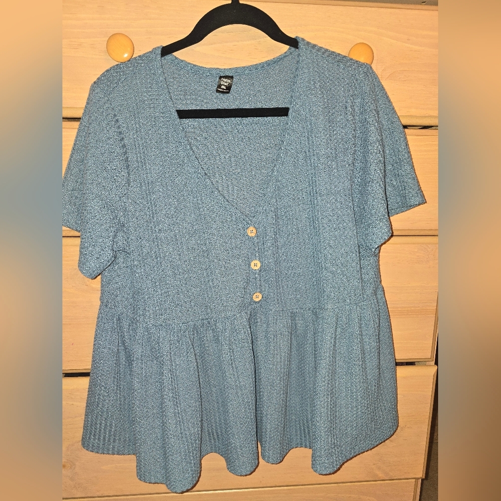 SHEIN Textured Blue V-Neck Blouse with Buttons
